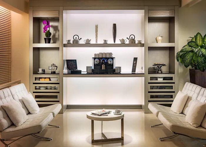 格兰帝纳菲h10酒店 - 仅限成人 4*